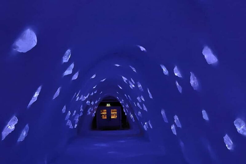 Ylläs: SnowVillage Ice Hotel Guided Tour with Transfer - Key Points