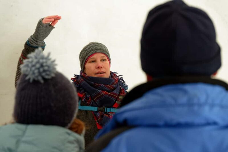 Ylläs: SnowVillage Ice Hotel Guided Tour with Transfer - Exploring the SnowVillage Ice Hotel in Lapland