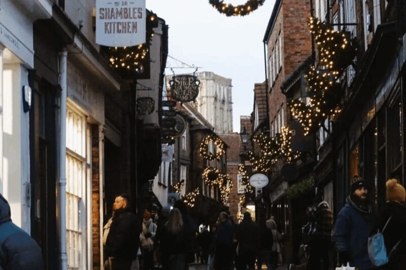 York: Christmas Market and City Highlights Walking Tour - Who Will Enjoy This Christmas Tour in York?