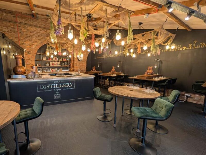 York: Gin Tasting Experience at York Distillery - The Welcome G&T and Tasting Approach