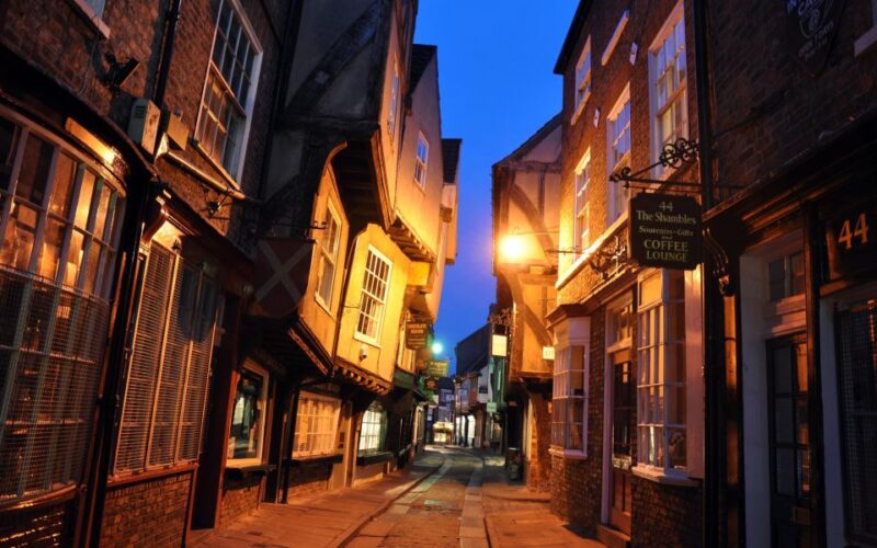York: Harry Potter Guided Walking Tour - The Expertise and Charm of the Guides
