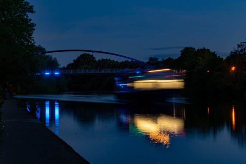 York: Party Cruise with Drink, Dinner, and DJ - What the Experience Includes: Drinks, Dinner, and Dancing