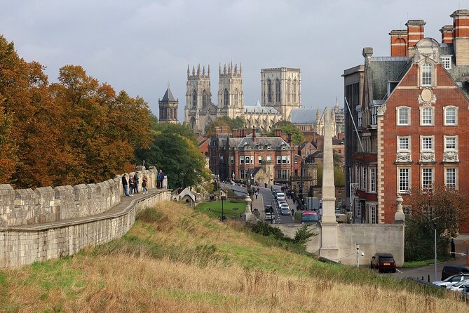 York Private Walking Tour with a Professional Guide - Exploring York Castle Museum and Clifford’s Tower