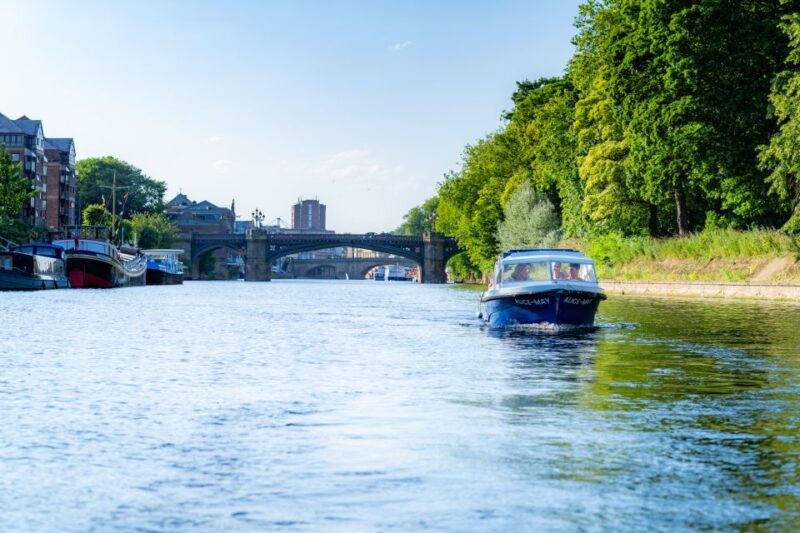 York: Self-Steer Boat Rental - Key Points