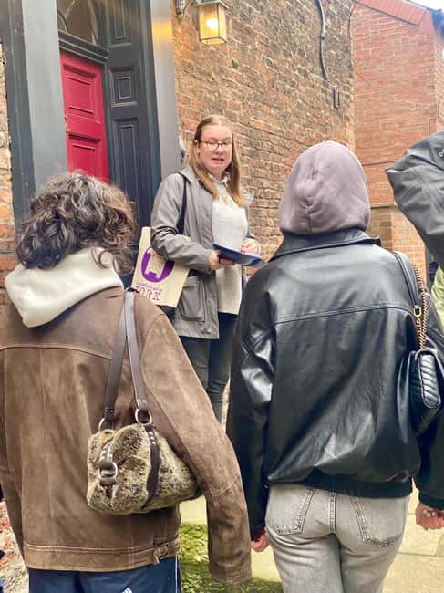 York: The Unconventional Guided Walking Tour - Comparing This Tour to Other York Experiences