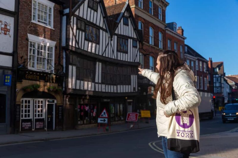 York: The Unconventional Guided Walking Tour - Accessibility and Group Size Advantages