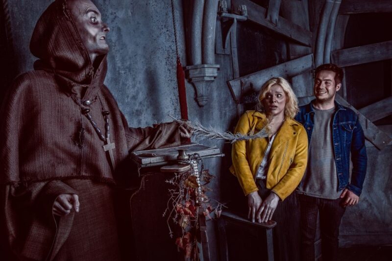 York: The York Dungeon Entry Ticket - The York Dungeon: A 75-Minute Journey into History and Horror