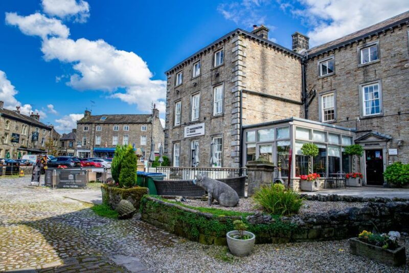 Yorkshire: All Creatures Great and Small Mini-Coach Tour - An Intimate Tour of Yorkshire’s "All Creatures Great and Small" Filming Locations