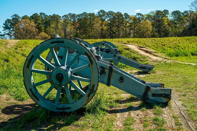Yorktown Battlefield Self-Guided Driving Tour - Starting Point at Yorktown Victory Monument