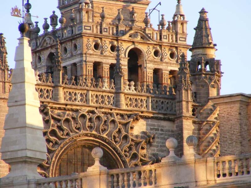 Young Seville: Tour for curious explorers - Explore Seville with an Engaging 2-Hour Tour Designed for Young Explorers and Families