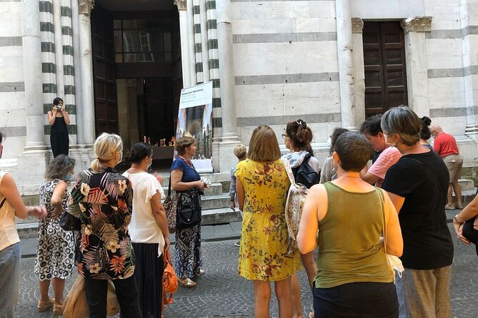Your Lucca Walking Tour English OR Italian - Climbing Torre Guinigi and Visiting San Frediano Basilica