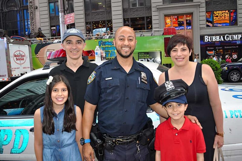 Your NYC Story in Photos: Custom 2-Hour Tour & Photo Shoot - Capture Unlimited Photos with a Professional Photographer