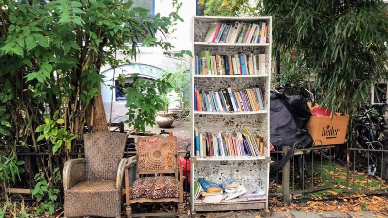 Your Own Amsterdam. Jordaan: The Atmosphere of Old Holland - Practical Details and Group Options