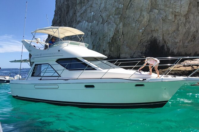 Your Own Private Luxury Yacht Experience in Cabo, Lunch included - Key Points