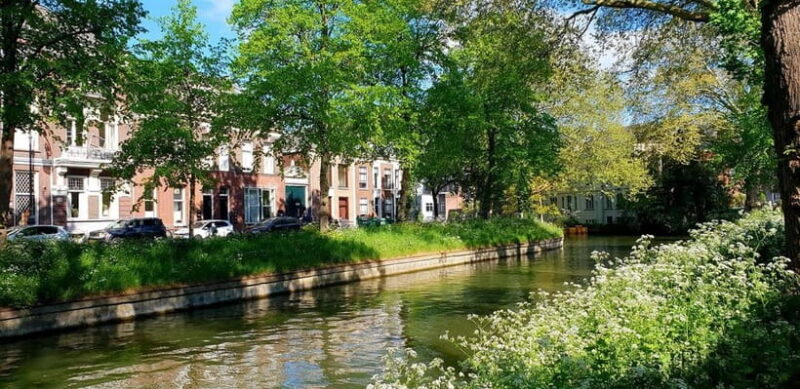 Your Own Utrecht Tour: Quest for mysteries and treasures - Visiting the University and the Pope’s Residence