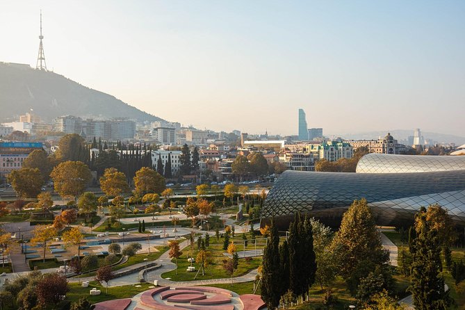 Your unique photo session in Tblisi, Georgia - Being Your Own Model or Photographer in the City