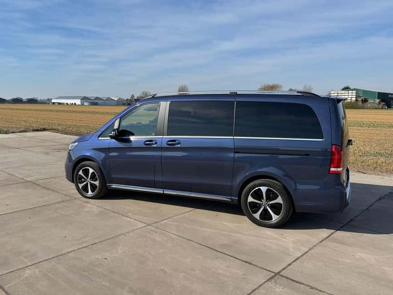 Zaanse Schans and Giethoorn Private Tour + 1-Hr Canal Cruise - Discover the Charm of Zaanse Schans and Giethoorn on a Private Tour