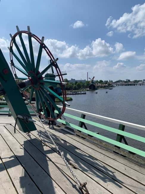 Zaanse Schans and Giethoorn Private Tour + 1-Hr Canal Cruise - Exploring Zaanse Schans: Windmills, Cheese, and Wooden Shoes