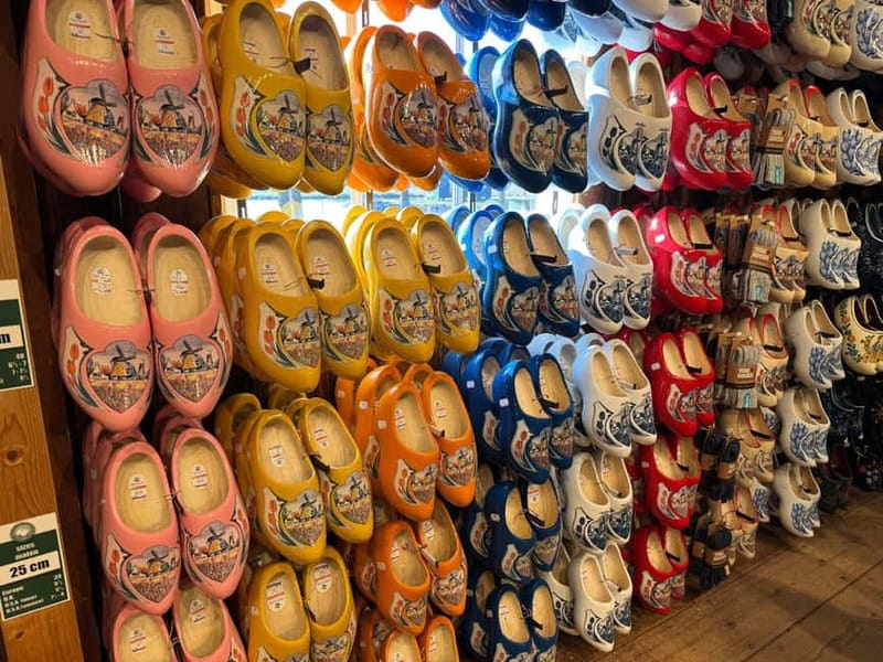 Zaanse Schans and Giethoorn Private Tour + 1-Hr Canal Cruise - Transport, Comfort, and Flexibility in a Luxury Setting