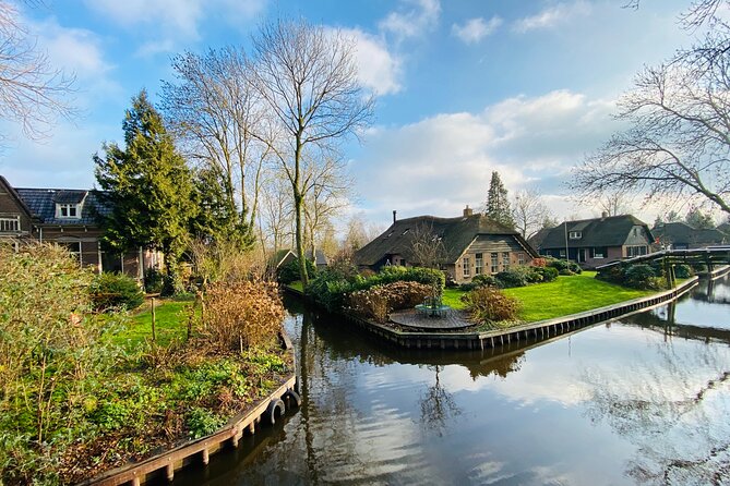 Zaanse Schans and Giethoorn Small-Group Tour with Hotel Pick-Up - Comfortable Transportation and Guided Tours