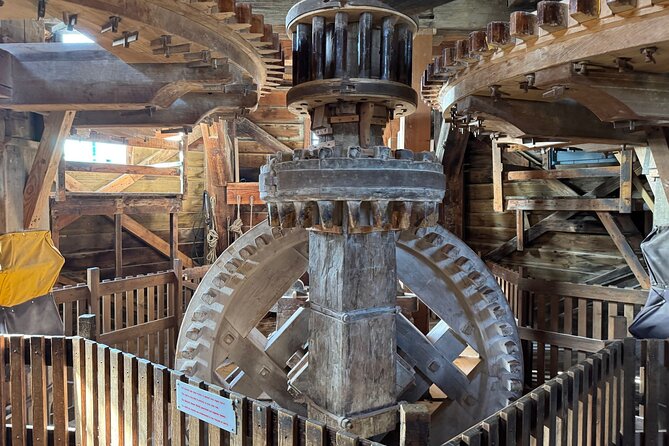 Zaanse Schans, Edam, Marken & Volendam  Private Luxury Tour - Monnickendam: Maritime Charm and Historic Architecture