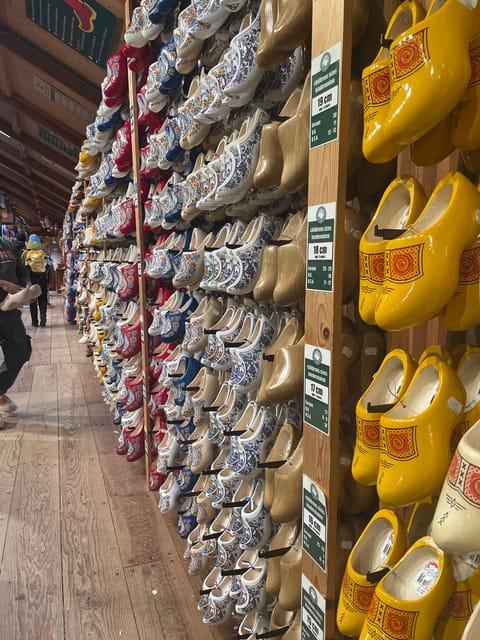 Zaanse Schans: Half-Day Private Guided Tour - Visiting the Iconic Windmills and Wooden Houses