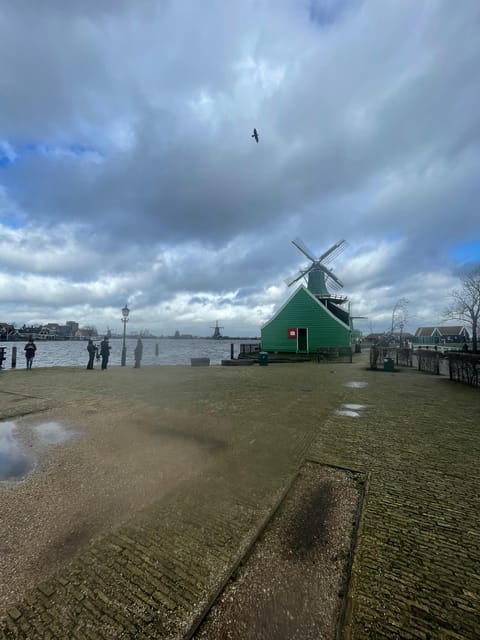 Zaanse Schans: Half-Day Private Guided Tour - Uncovering the History and Relocation of the Windmills