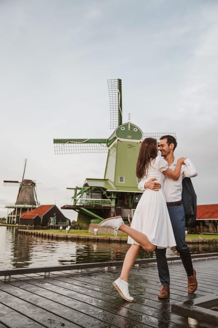 Zaanse Schans: Photoshoot Near Amsterdam with Windmills - A Unique Photoshoot Near Amsterdam at Zaanse Schans for $227