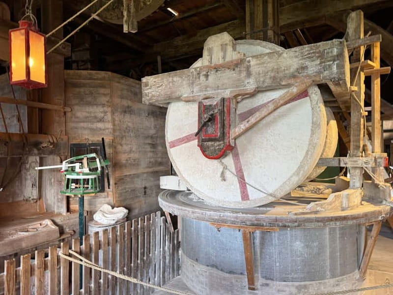 Zaanse Schans & Volendam Private Tour: Windmills and Cheese - Tour Pricing and Whats Included