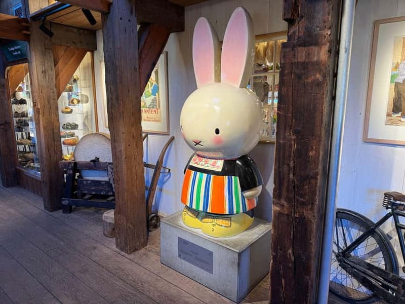 Zaanse Schans & Volendam Private Tour: Windmills and Cheese - Who Will Enjoy This Tour Most?