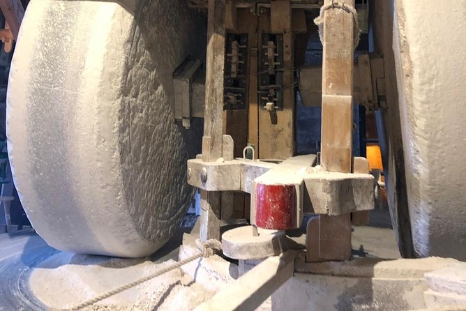 Zaanse Schans Windmills, cheese and clogs and Volendam tour from Amsterdam - Key Points