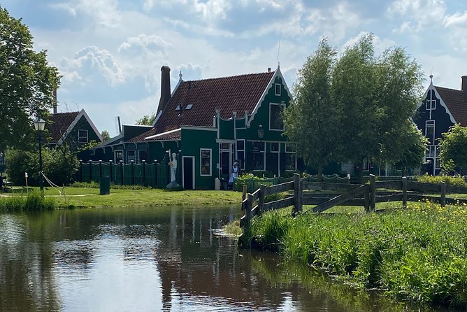 Zaanse Schans Windmills & Zaandam: Countryside Electric Bike Tour - Practical Details: Equipment, Guides, and Group Size