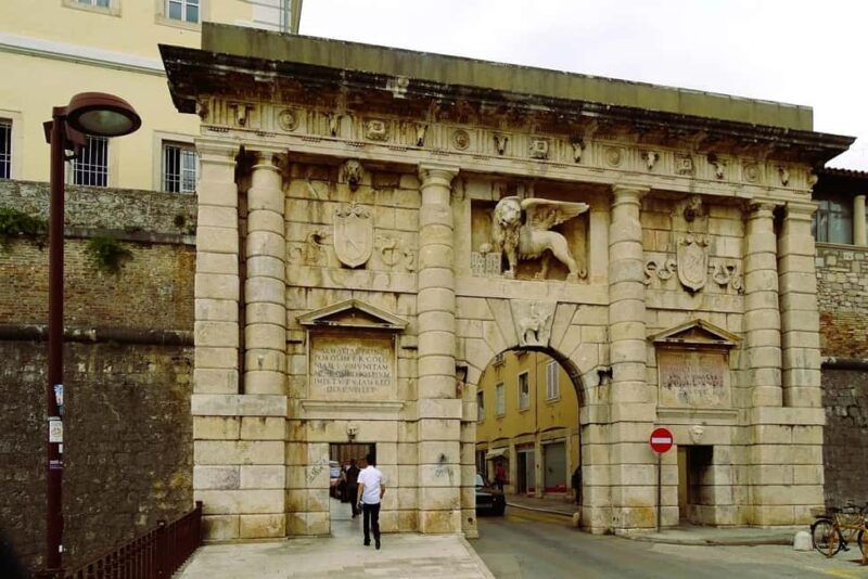 Zadar City Tour 120min Walk - Starting at the Greeting to the Sun and the Sea Organ