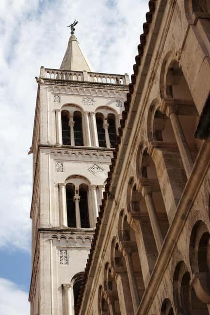 Zadar City Tour 120min Walk - Practical Details: Group Size, Accessibility, and Weather