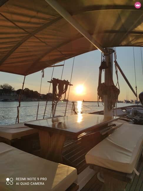 Zadar: Cruise aboard an Authentic Wooden Boat with Drinks - The Return Journey and Final Sea Views of Zadar