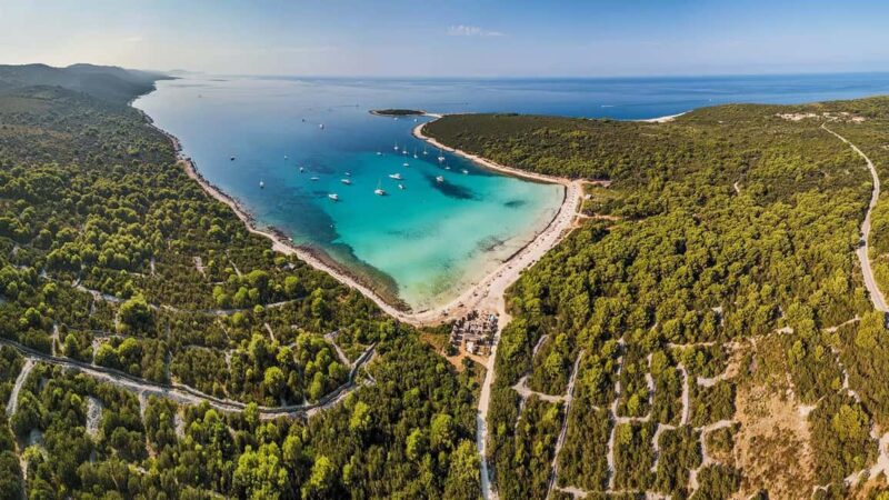 Zadar: Dugi Otok tour to Golubinka Cave, Shipwreck & Sakarun - Logistics, Group Size, and Practical Tips