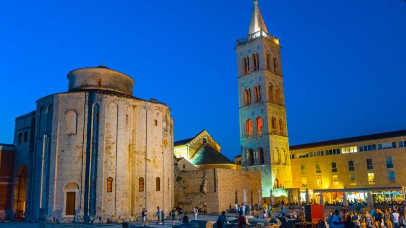 Zadar: Evening Walking Tour of the Old Town - Exploring Zadar’s Old Town at Sunset