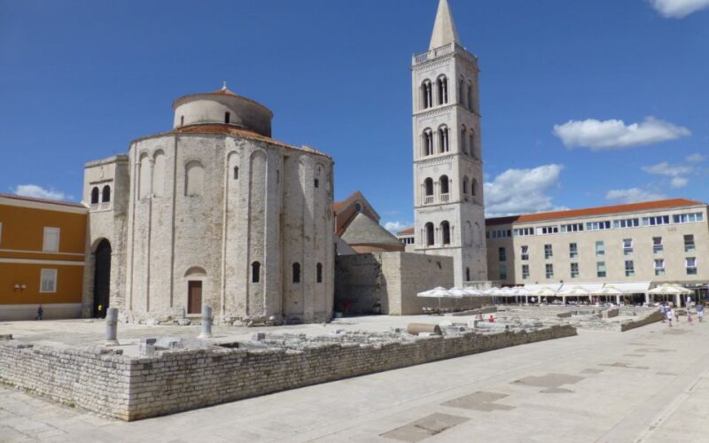 Zadar: Guided Old Town History Walking Tour - What Makes the Roman Forum and Captain Tower Stand Out