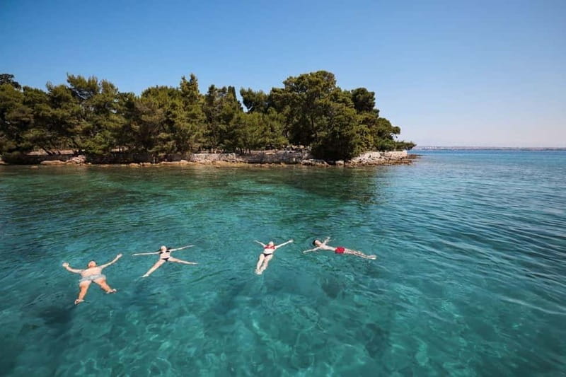 Zadar: Half-Day Island Hopping Tour with Snorkeling - The Guide and Boat Experience