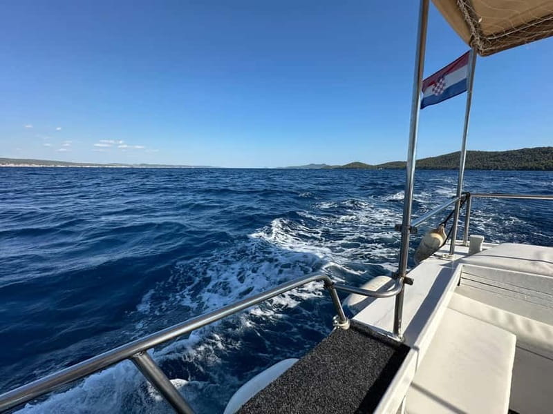 Zadar: Half-day trip boat with drinks and snorkeling - Discovering the Serene Island of Oljak