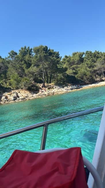 Zadar: Half-day trip boat with drinks and snorkeling - The Atmosphere and Group Size