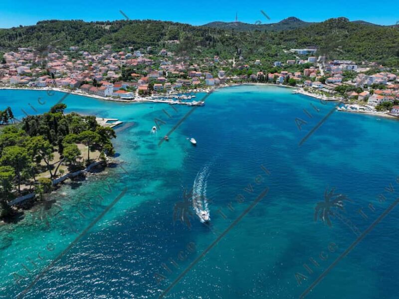 Zadar: Island-Hopping Blue Lagoon Boat Tour with Drink - Zadar Island-Hopping Adventure on a Traditional Boat