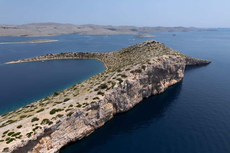 Zadar: Kornati Islands Private Boat Tour - Cliff Jumping from Mana Island