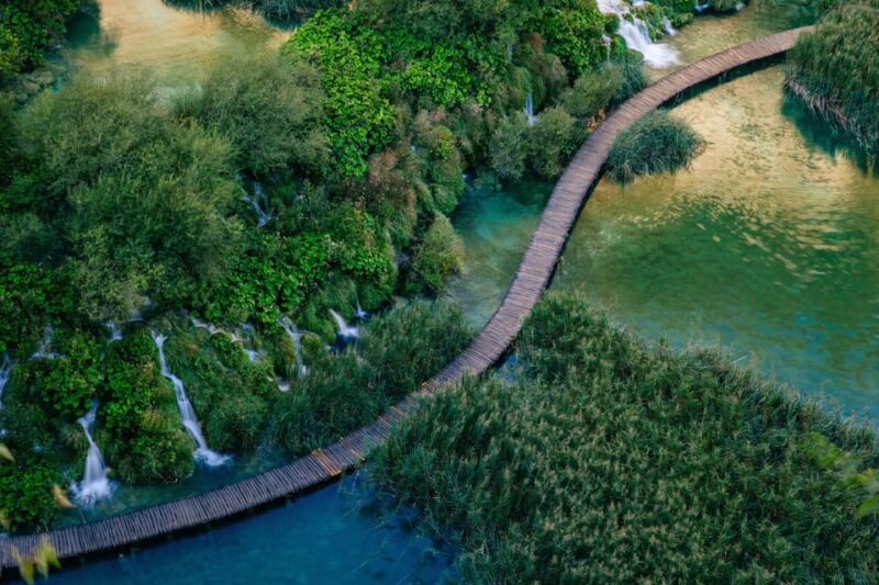 Zadar: Plitvice Lakes: Transfer Tour with pro photographer - The Quality of Photos and Video Reels