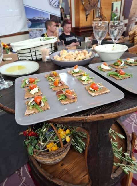 Zadar: Private Island Hopping & Wine Tasting with Canapés - Key Points