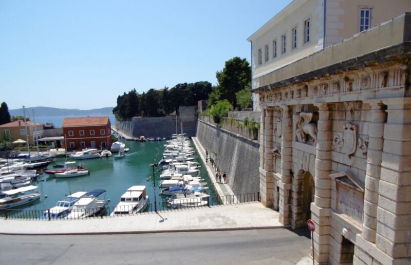 Zadar: Private Walking Tour Through 3,000 Years of History - Accessibility and Language Options
