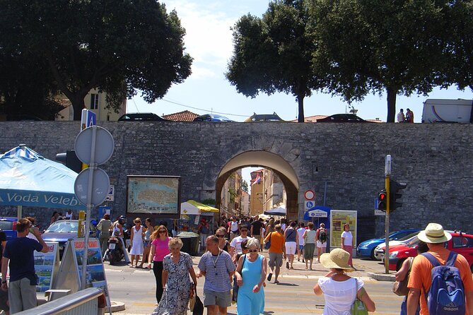 Zadar Private Walking Tour With A Professional Guide - Who Should Choose This Tour?