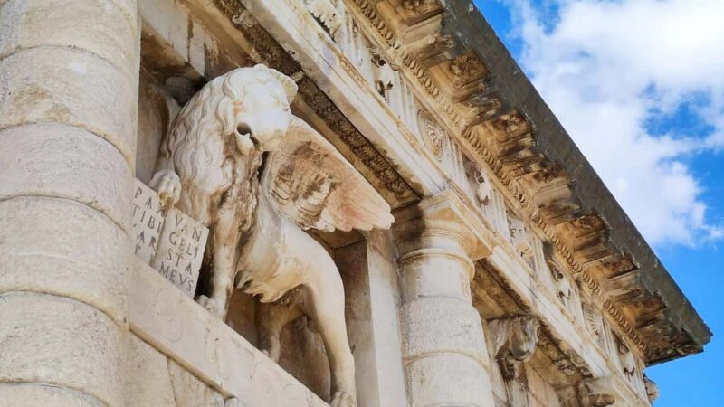 Zadar: Private Walking Tour with Local Guide - Key Points