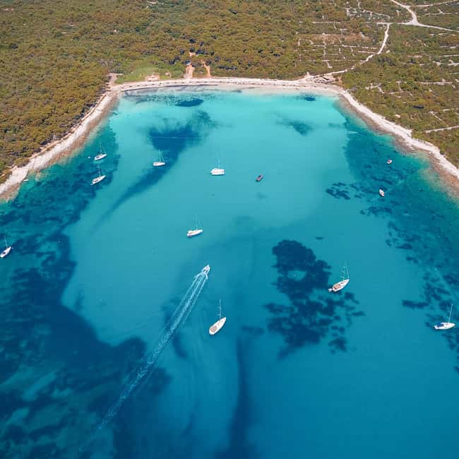 Zadar: Sakarun Beach and Dugi Island Boat Tour with Lunch - Exploring the Military Tunnel and Lighthouse with Panoramas
