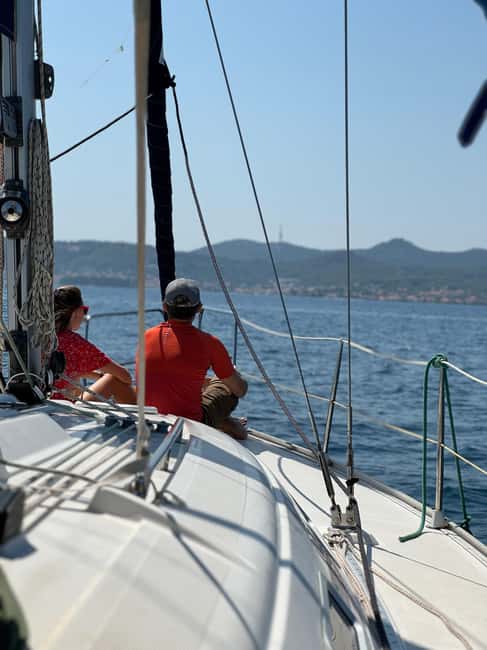 Zadar: Sea, Sun, and Wind Half-Day Sailing Adventure - The Role of the Guides: Friendly, Informative, and Engaging